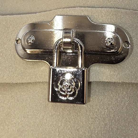 Elegant Cream Loafers Unisex Biege Loafers Unisex - Picture 7 of 7